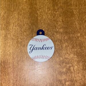 Yankees Red & Blue Dog Tag With No Engraving